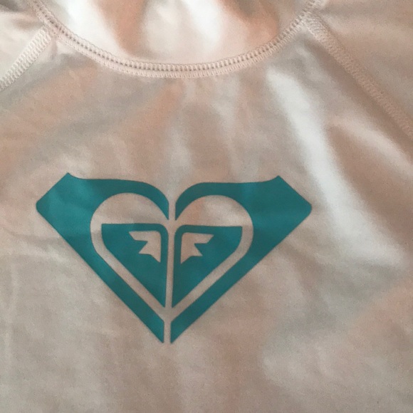Roxy Rash Guard - Picture 3 of 4